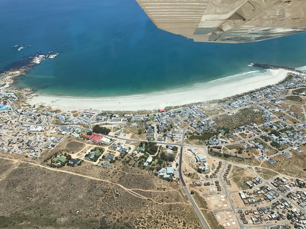 Guest House Karibu In Paternoster Exterior photo